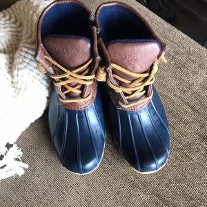 Sperry saltwater boot